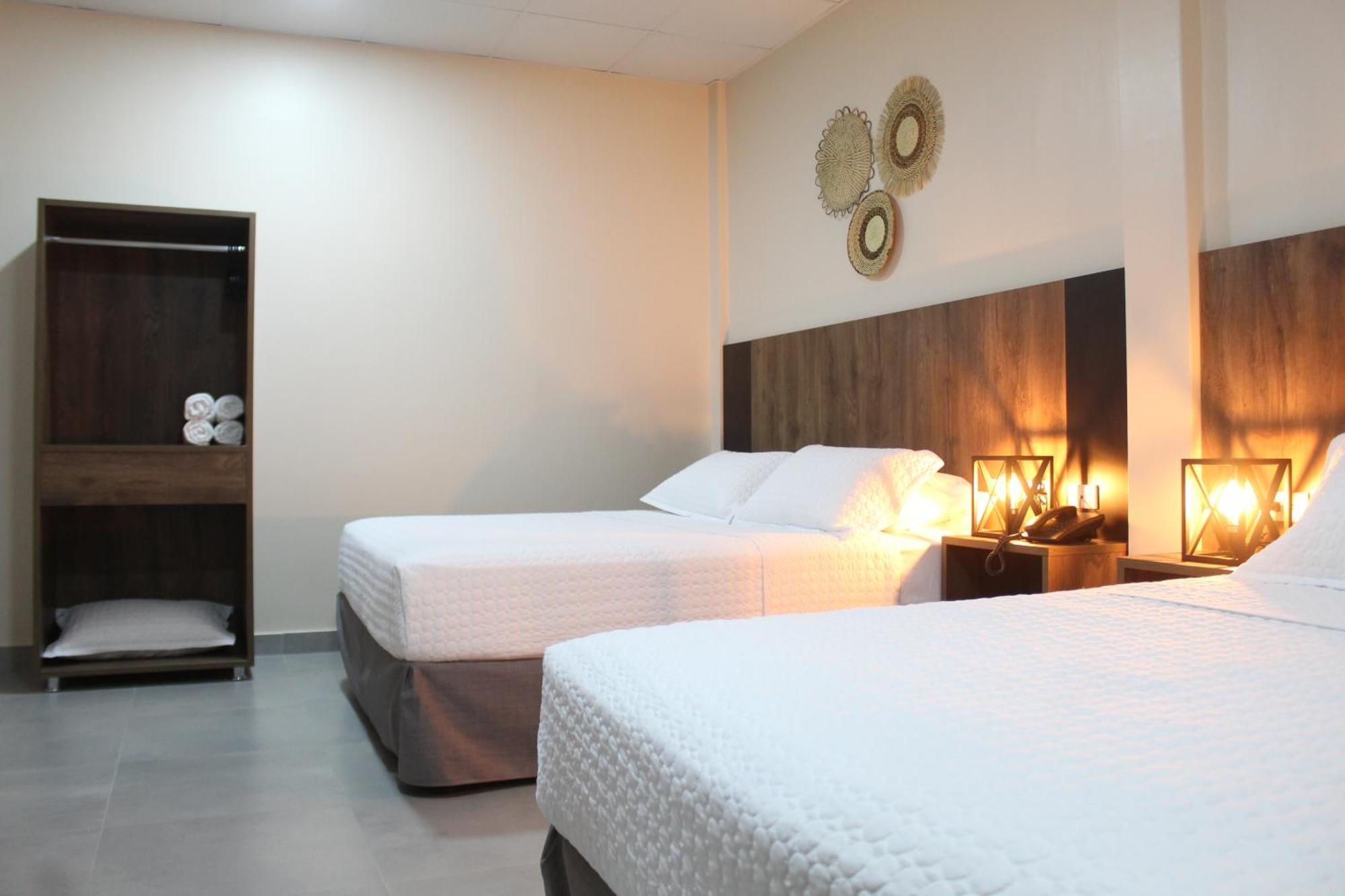 Hotel La Mar ปลายาส ภายนอก รูปภาพ