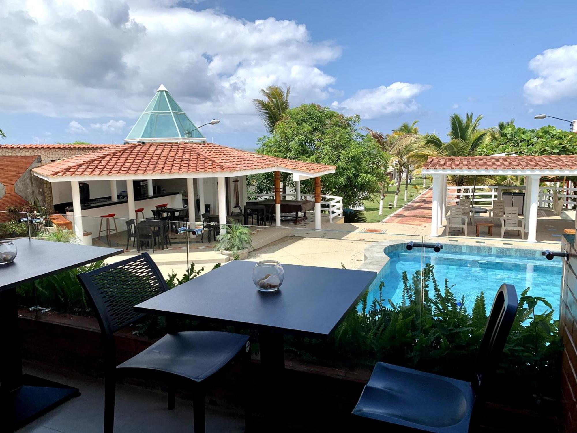 Hotel La Mar ปลายาส ภายนอก รูปภาพ