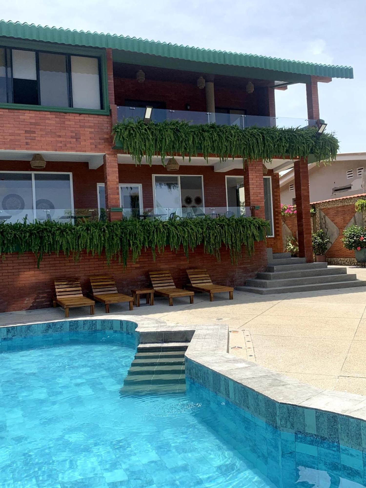 Hotel La Mar ปลายาส ภายนอก รูปภาพ