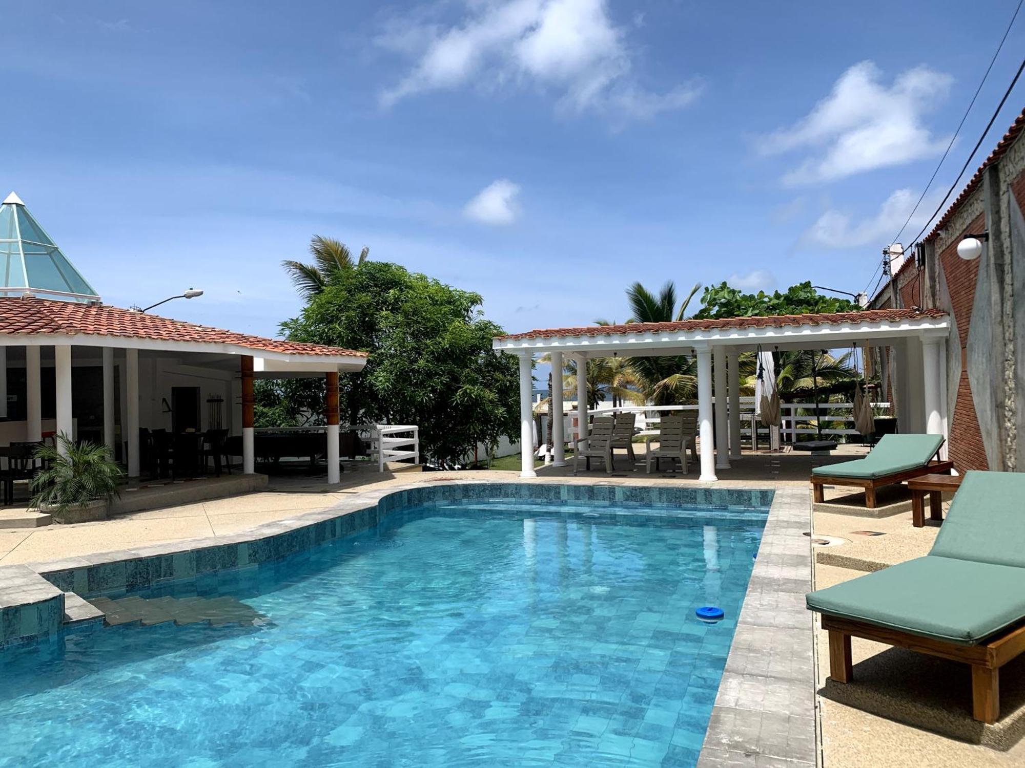 Hotel La Mar ปลายาส ภายนอก รูปภาพ